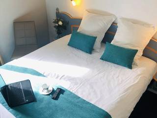 img-accommodation