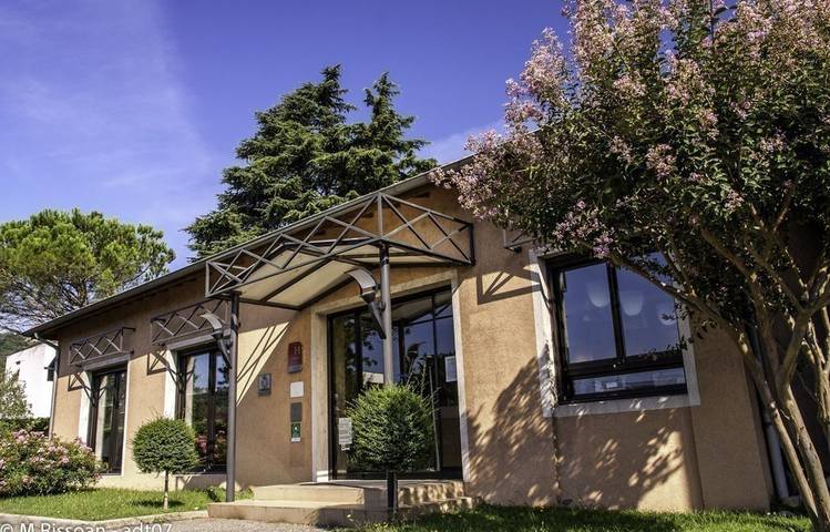 Photo of Hôtel les Amandiers