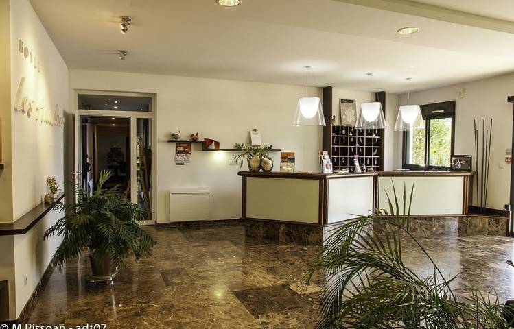Photo of Hôtel les Amandiers