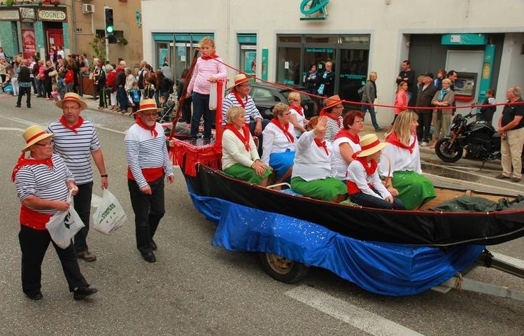 Photo of Corso de la fête des Vendanges