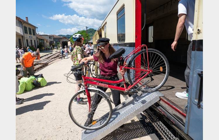 image de Le Cyclo Train - Train de l'Ardèche