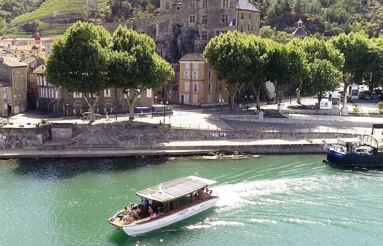 Photo of Apéro sur l’eau « vins et fromages » au fil du Rhône - Terres de Syrah