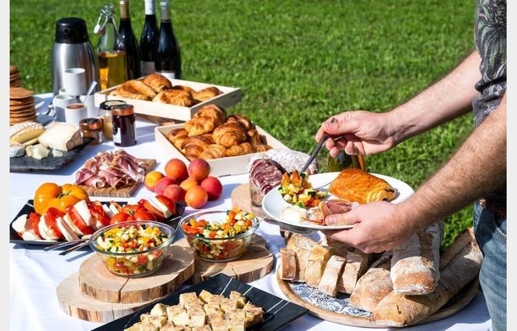 image de Brunch Vigneron at Domaine Barge