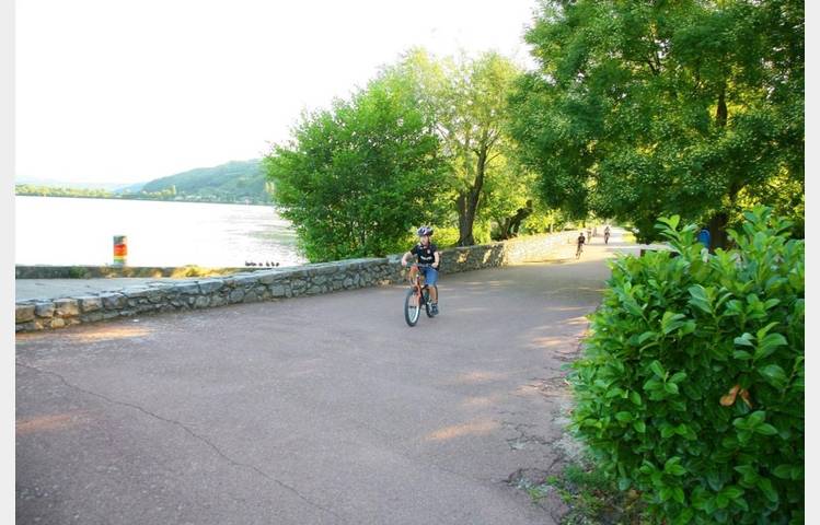 image de ViaRhôna - Du Léman à la Méditerranée - Section Parc naturel régional du Pilat