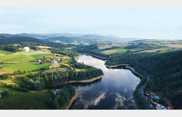 image de Hot-air balloon flight with MONTGOLFIÈRES & Cie