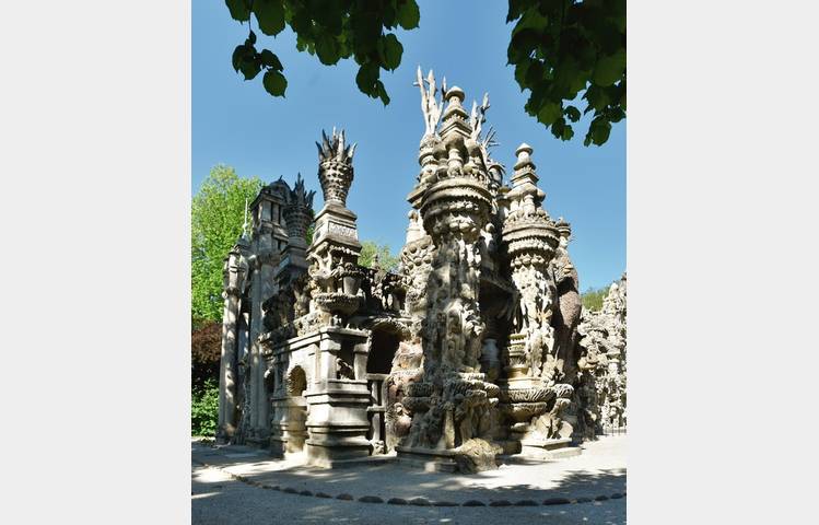 image de Palais idéal du facteur Cheval