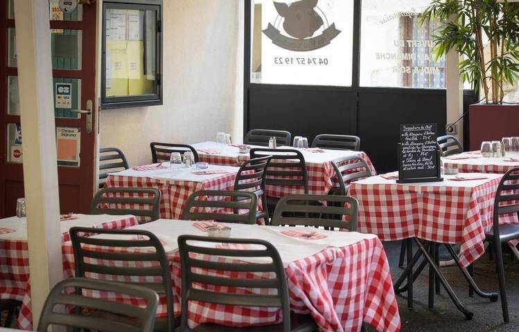 Photo of Au P'tit Bouchon : Bouchon typique Lyonnais
