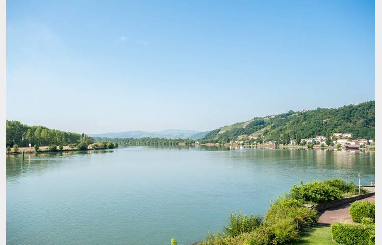 image de Le Beau Rivage