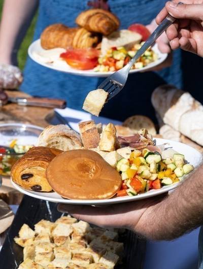 img-brunch-vigneron-au-musee-de-saint-romain-en-gal