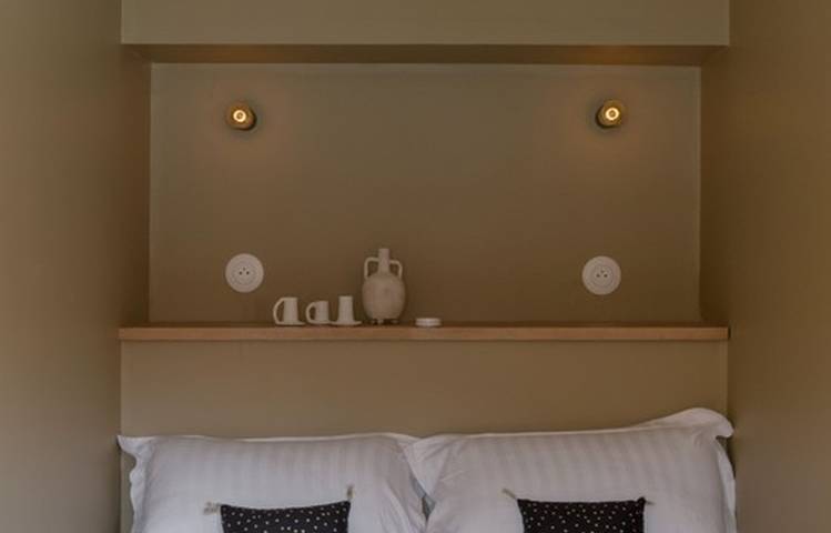 Photo of Bed and Bicycle - La Péniche