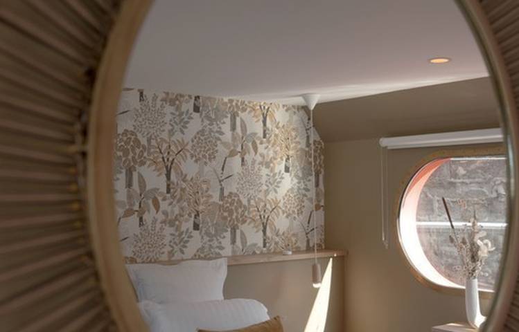 Photo of Bed and Bicycle - La Péniche