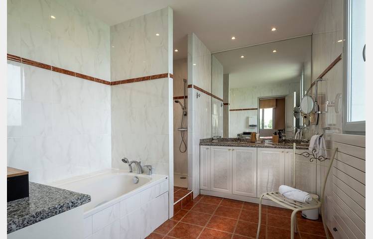 image de Beau Rivage Hotel
