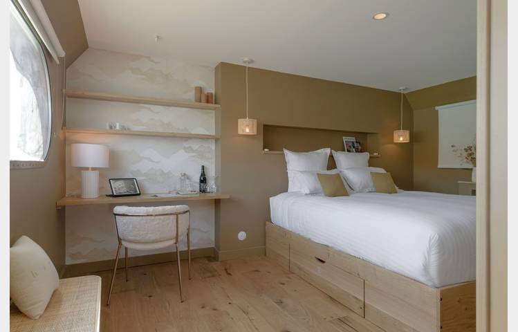 image de Bed and Bicycle (La Péniche)