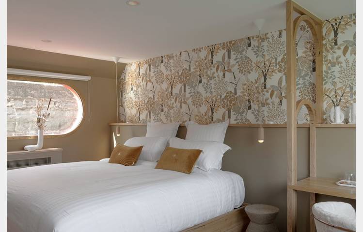image de Bed and Bicycle (La Péniche)
