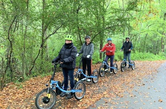 Walks in Cyclodebout