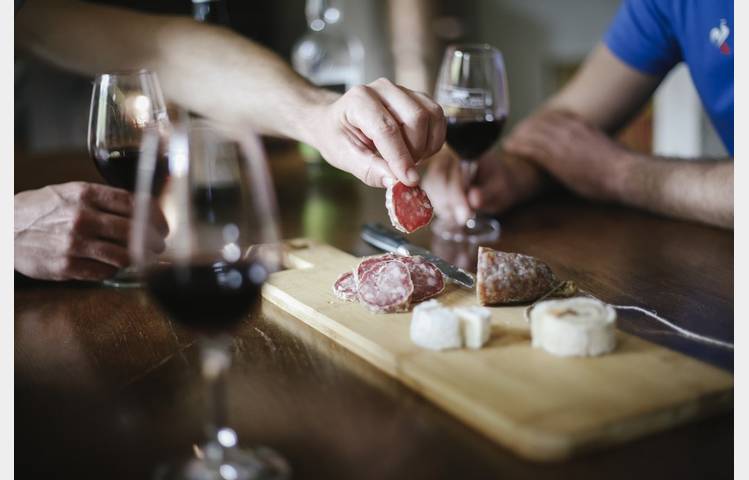 image de Immersion dans le Pilat et en Côte-Rôtie avec Wine and Ride à la journée