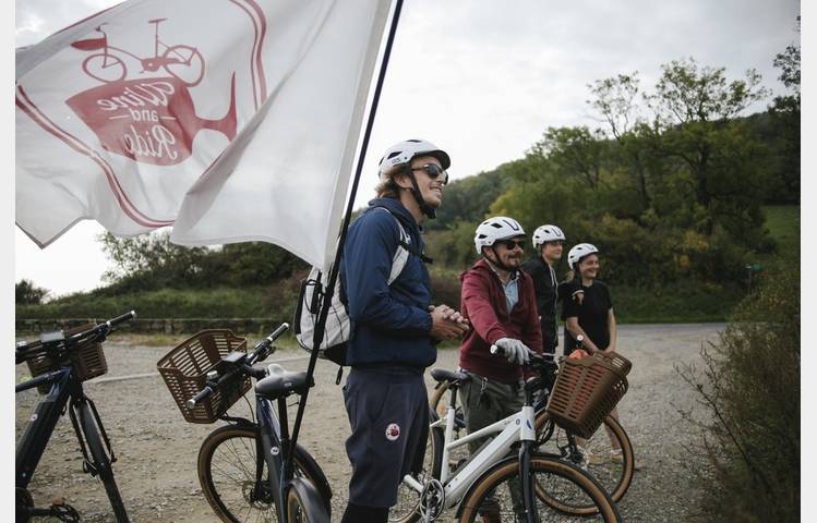 image de Découverte de la Côte-Rôtie avec Wine and Ride en demi-journée