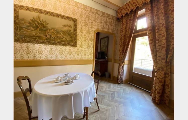 image de Chambres d'hôtes "Château de Rochetaillée"