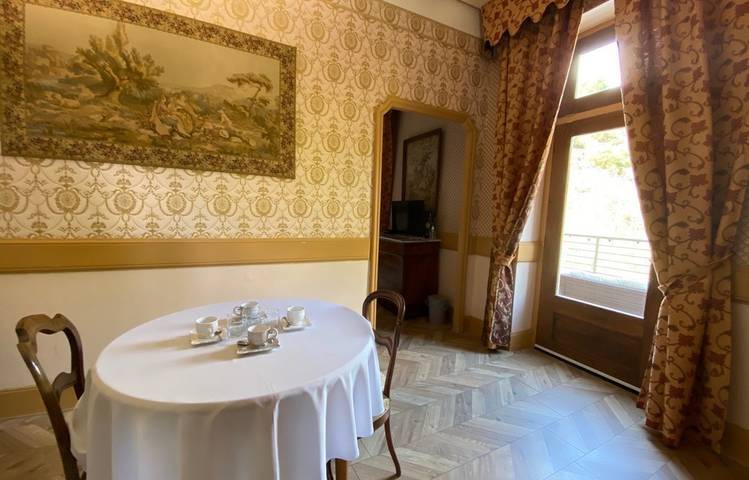 Photo of Chambres d'hôtes "Château de Rochetaillée"