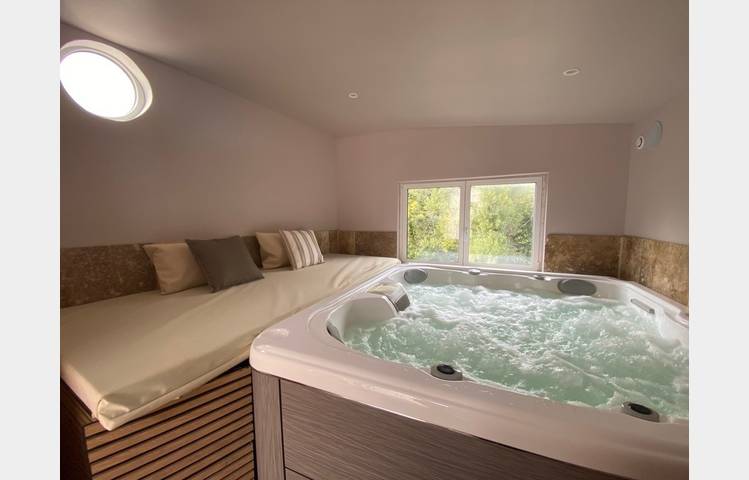 image de Chambres d'hôtes "Château de Rochetaillée"