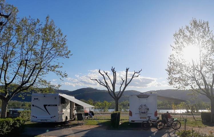 Photo of Camping "Les Îles de Silon"