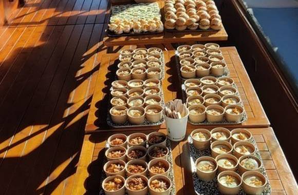 Brunch sur l'eau en direction de Valence avec Les Canotiers