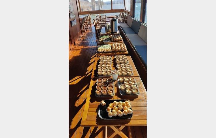 image de Brunch sur l'eau en direction de Valence avec Les Canotiers