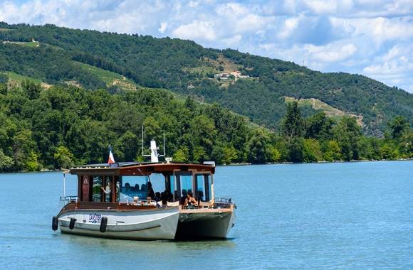 Croisière sur le Rhône "Bleu-vert-vapeur"avec Les Canotiers : Bateau - vélo - Train à vapeur.