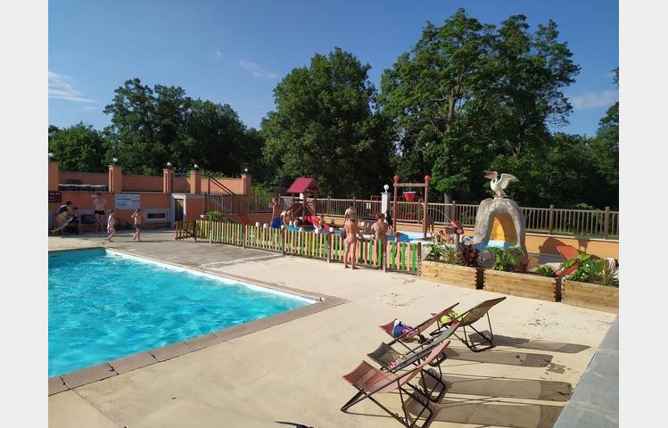 image de Camping Domaine de Senaud