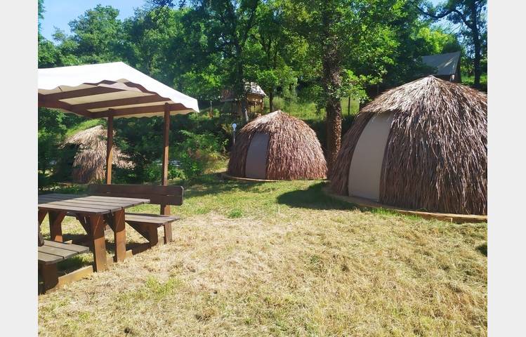 image de Camping Domaine de Senaud