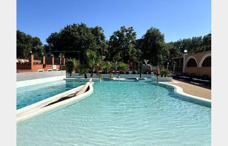 image de Camping Domaine de Senaud