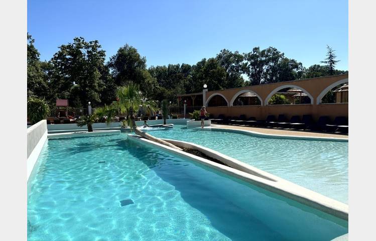 image de Camping Domaine de Senaud