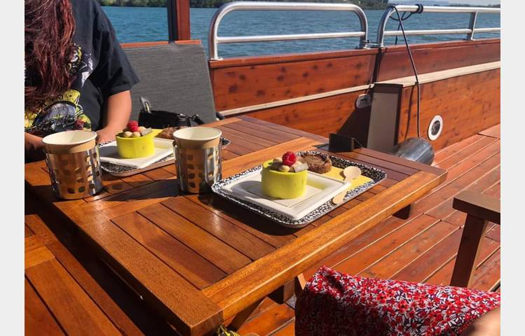 image de Brunch automnal sur le Rhône à Tournon avec la compagnie des canotiers