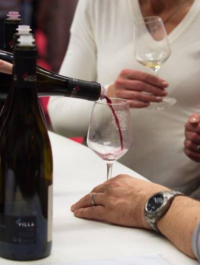 img-marche-aux-vins-dampuis