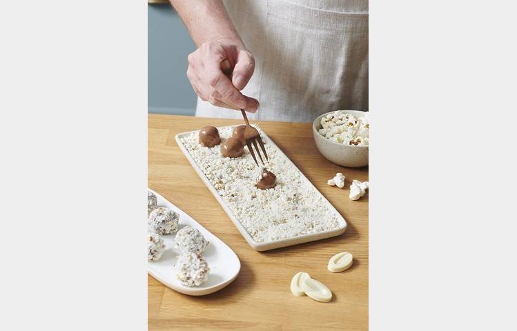 image de Atelier de Chocolaterie :  Truffes Pop Corn - Noël à la Cité du chocolat Valrhona