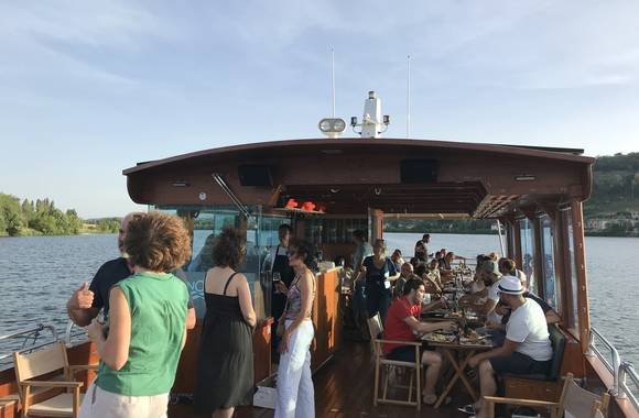 Déjeuner-croisière sur le Rhône