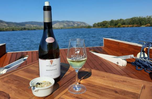 Aperitif on the water "Wine & Cheese" along the Rhône river