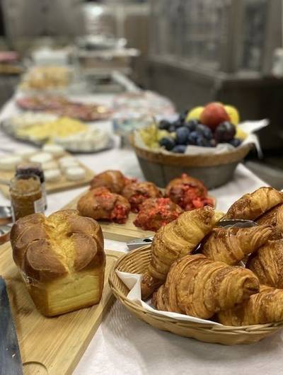 img-brunch-vigneron-du-ptit-bistrot-au-domaine-anthony-paret