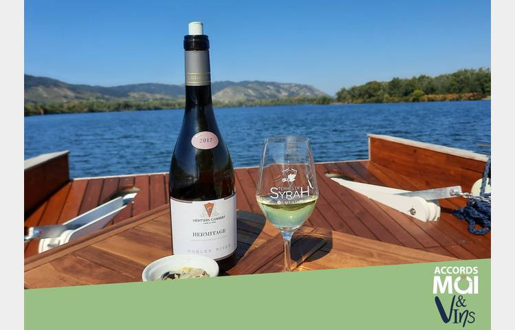 image de Apéro sur l'eau entre Saint-Joseph et Hermitage - les Canotiers et Terre de Syrah