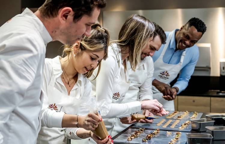 Photo of Atelier finition  - Cité du chocolat Valrhona