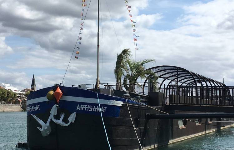 Photo of The Slow Food Café Houseboat