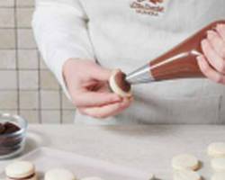 Atelier Passion Macarons - La Cité du Chocolat Valrhona