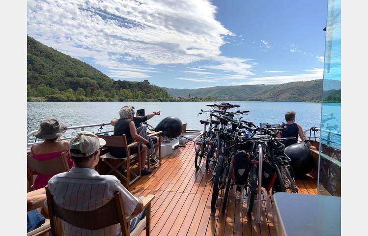 image de Boat rides with "Les Canotiers BoatnBike"