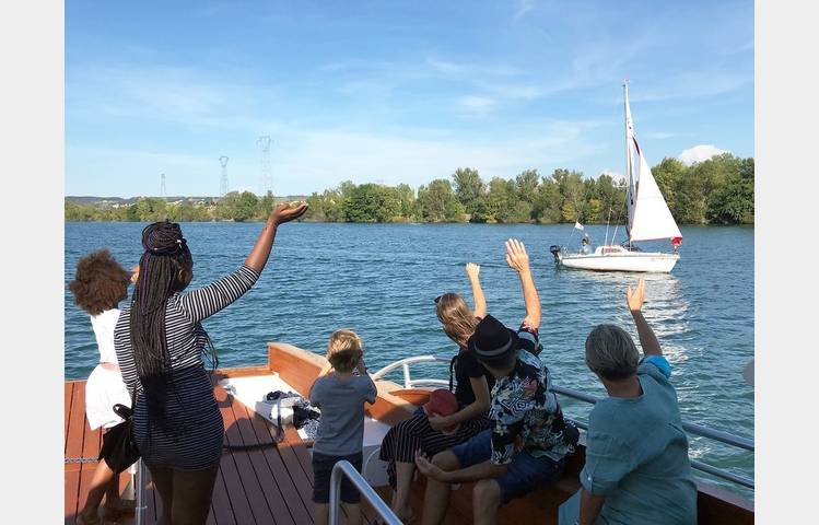 image de Boat rides with "Les Canotiers BoatnBike"