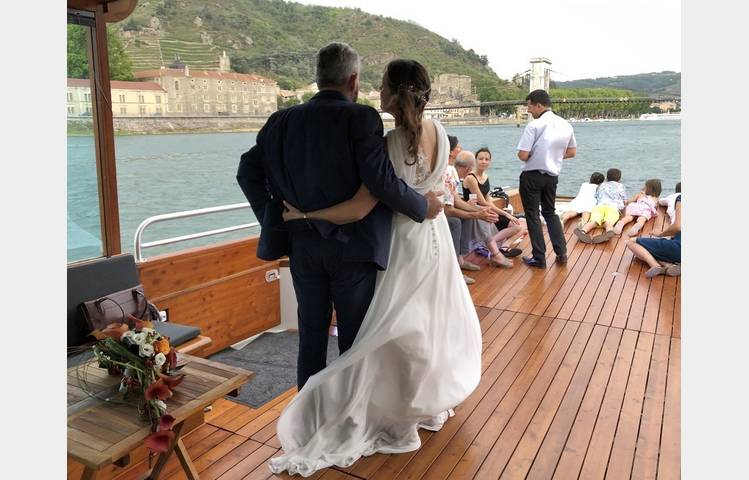 image de Boat rides with "Les Canotiers BoatnBike"