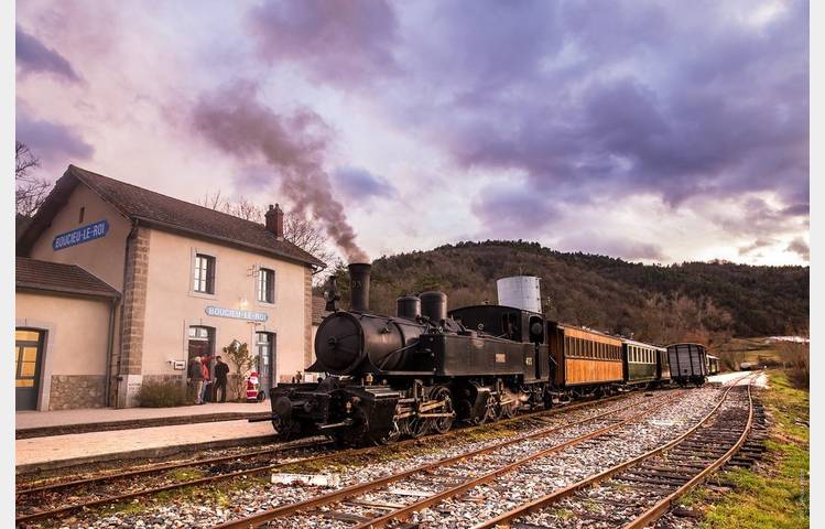 image de Special steam train to Boucieu le Roi for Christmas