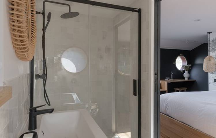 Photo of Bed and Bicycle ( La Péniche )